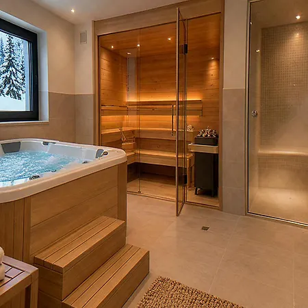 W Hot Tub For 8 Gst * Demänovská Dolina